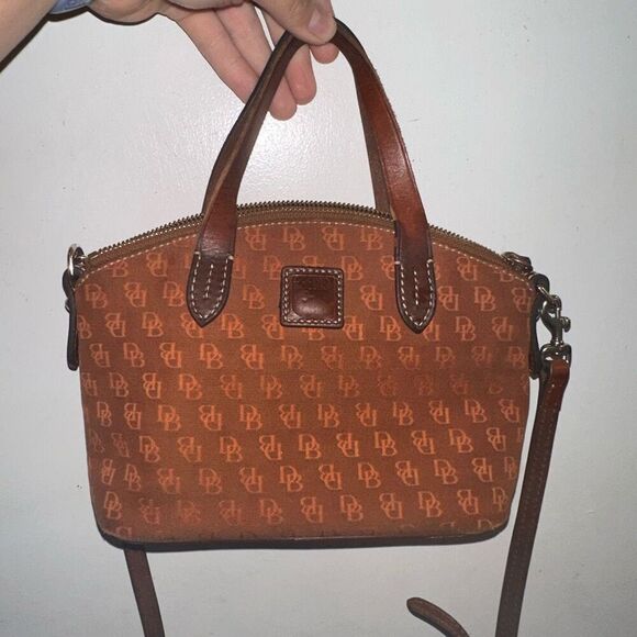 Dooney & Bourke Handbags - Dooney and Bourke small Ruby satchel crossbody purse